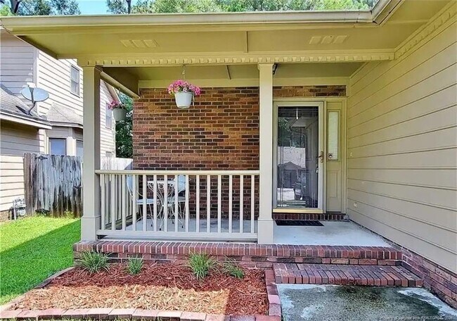Building Photo - 5532 Robmont Dr