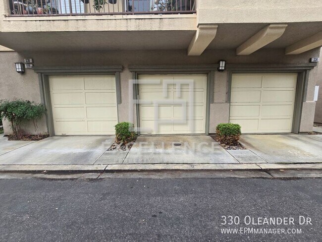 Building Photo - 330 Oleander Dr