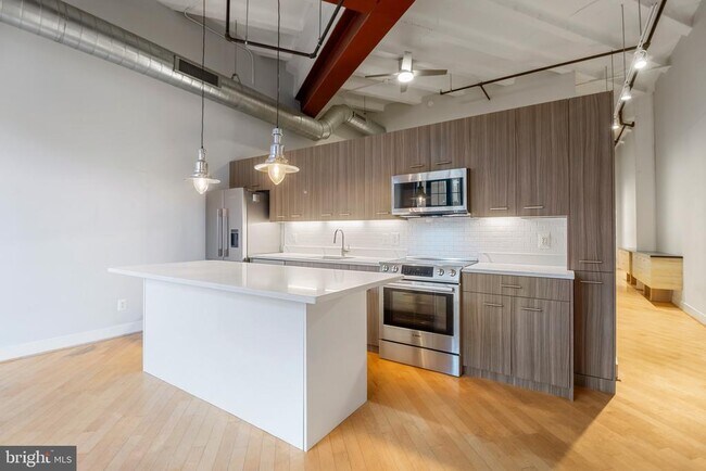 Building Photo - 1701 Kalorama Rd NW