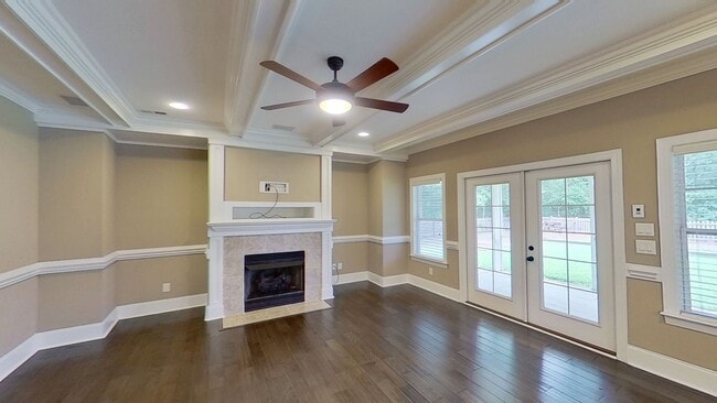 Building Photo - Custom 4 BD/2.5 BA Home with Community Pool, Water Access and Day Dock!