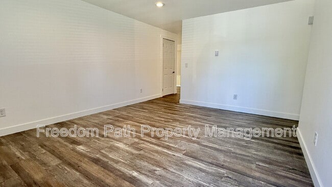 Building Photo - 3102 N 19th St