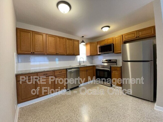 Building Photo - 12142 SE 87th Terrace
