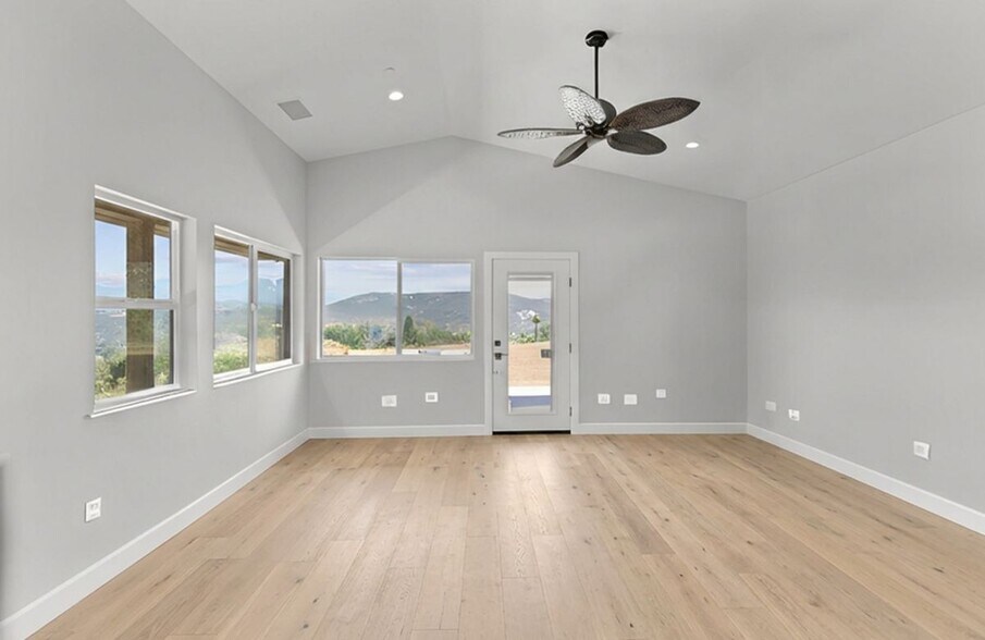 Building Photo - 23627 Calistoga Pl