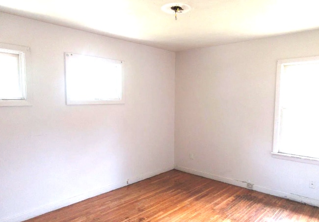 Building Photo - 836 Glen Ridge Dr