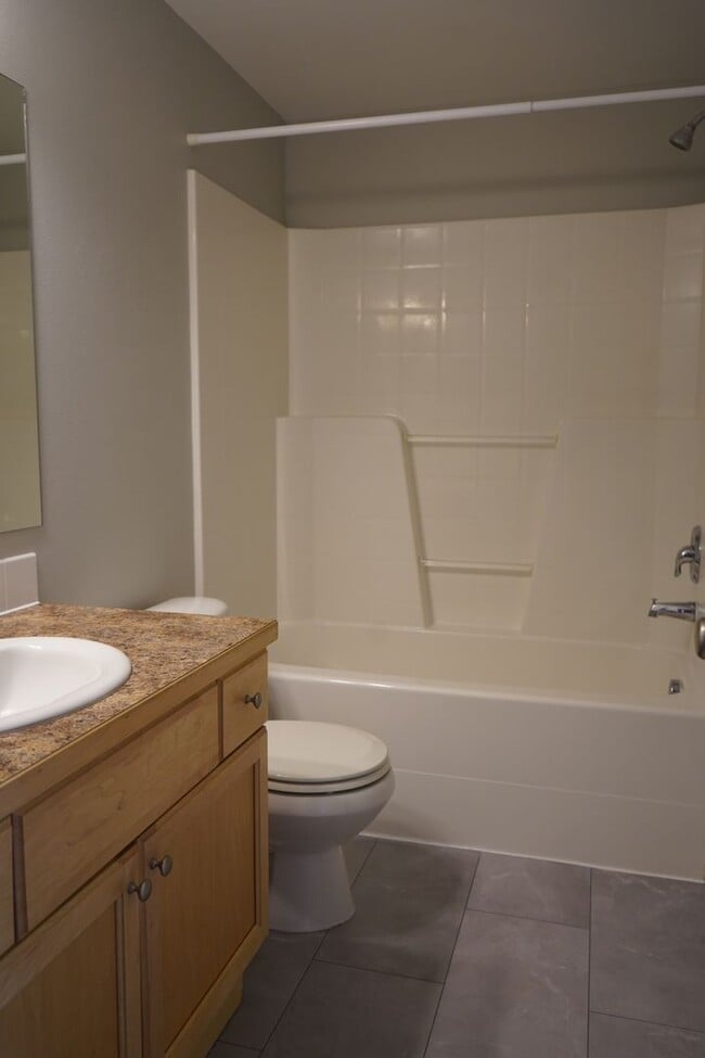 Building Photo - 10513 NE 63rd St