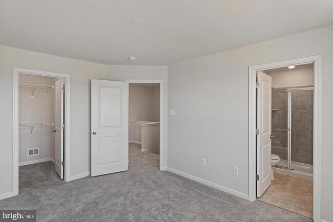 Building Photo - 51 Arsberg Dr
