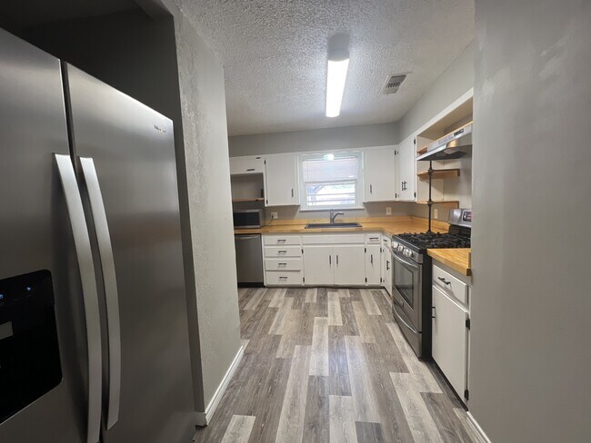 Building Photo - 3818 30th St