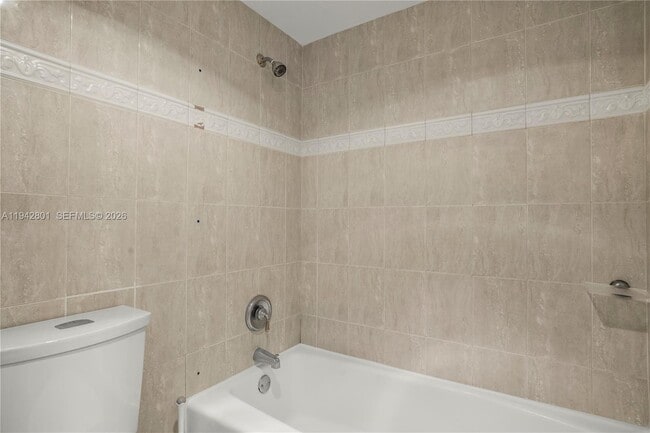 Building Photo - 20500 W Country Club Dr