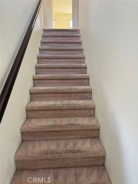 Building Photo - 3165 E Olympic Dr