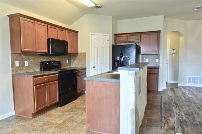 Building Photo - 109 Encina Cove