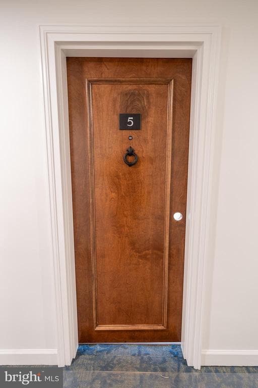 Building Photo - 380 Broadview Ave