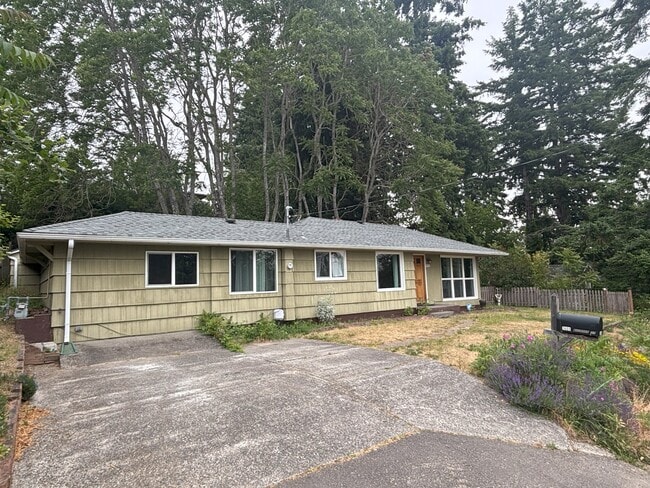 Primary Photo - 3604 Madrona St