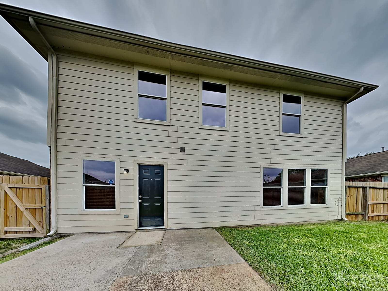 Building Photo - 13123 Sandhill Park Ln