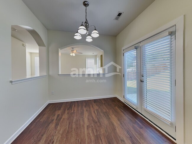 Building Photo - 4131 Crestview Place Dr