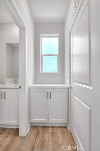 Building Photo - 6 Crown Point Dr