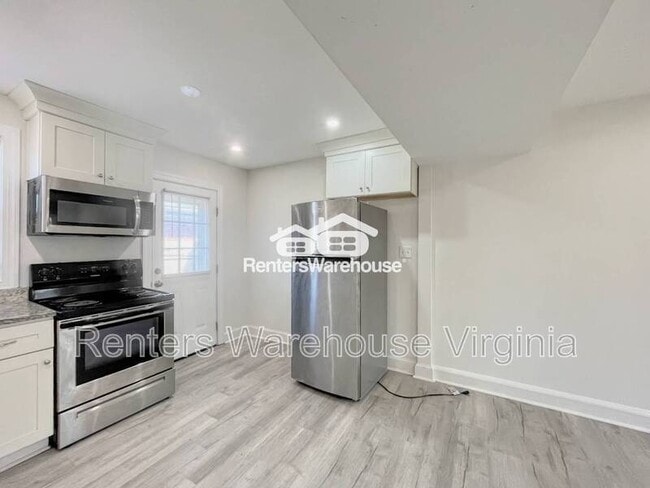 Building Photo - 1375 W Ocean View Ave