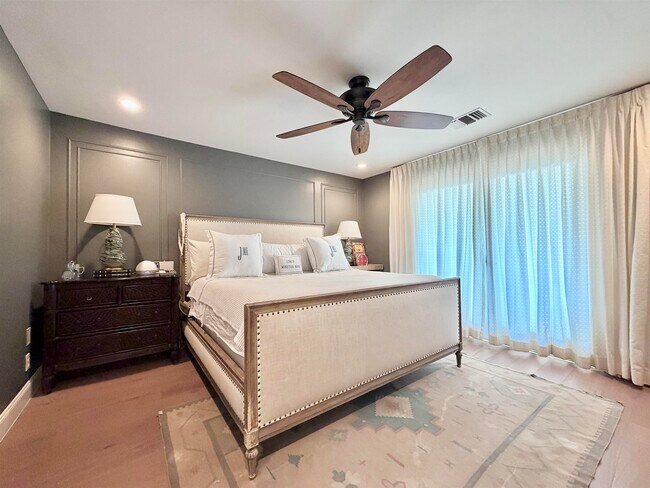 Building Photo - 205 McPherson Dr