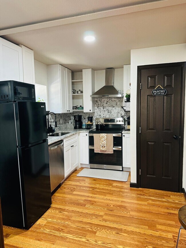 Building Photo - 1180 Mesquite Tree Rd