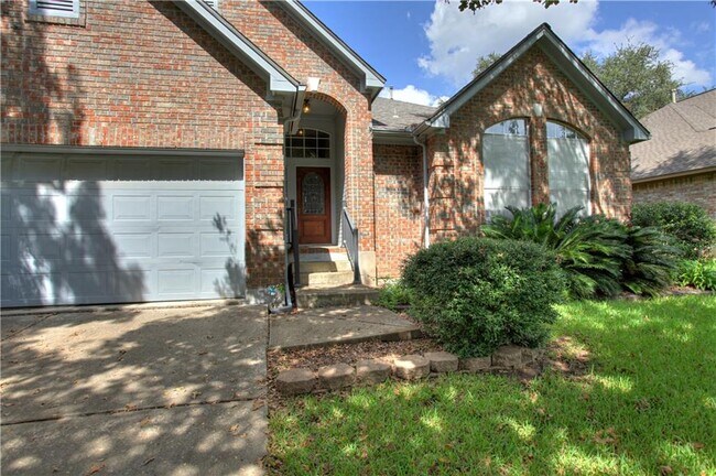 Building Photo - 6204 John Chisum Ln