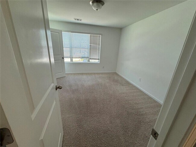 Building Photo - 3326 Colbury St