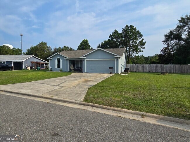 Building Photo - 130 Dellwood Pl