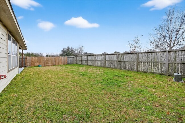 Building Photo - 6515 Sterling Shores Ln