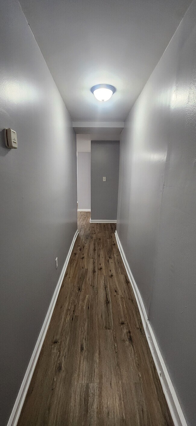 Building Photo - 1126 Kerlin St