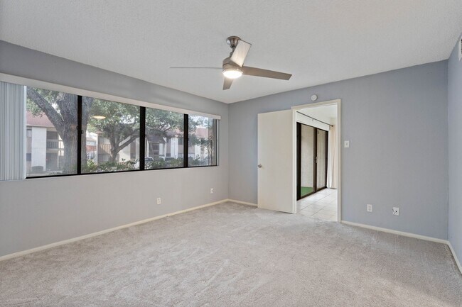 Building Photo - 12100 Melville Dr