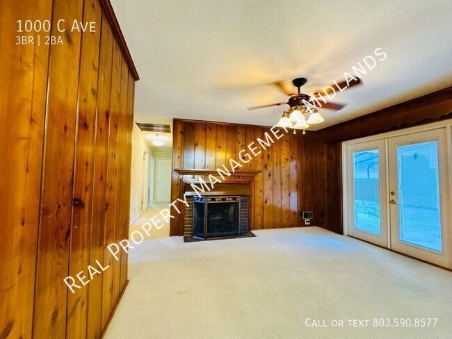 Building Photo - 1000 C Ave