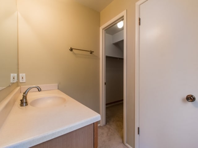 Building Photo - 7449 Magic Hills Cir