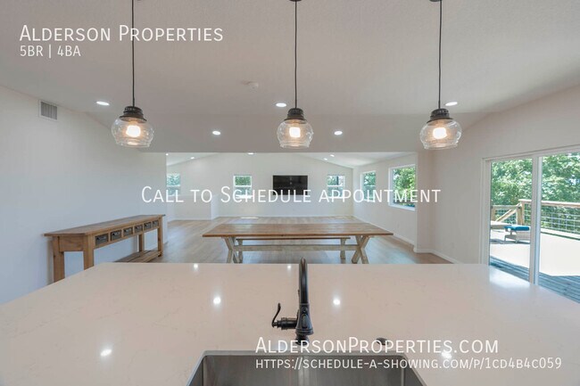 Building Photo - 268 White Oak Dr