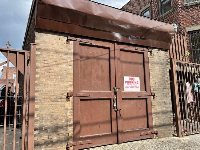 Building Photo - 3703 John F. Kennedy Blvd