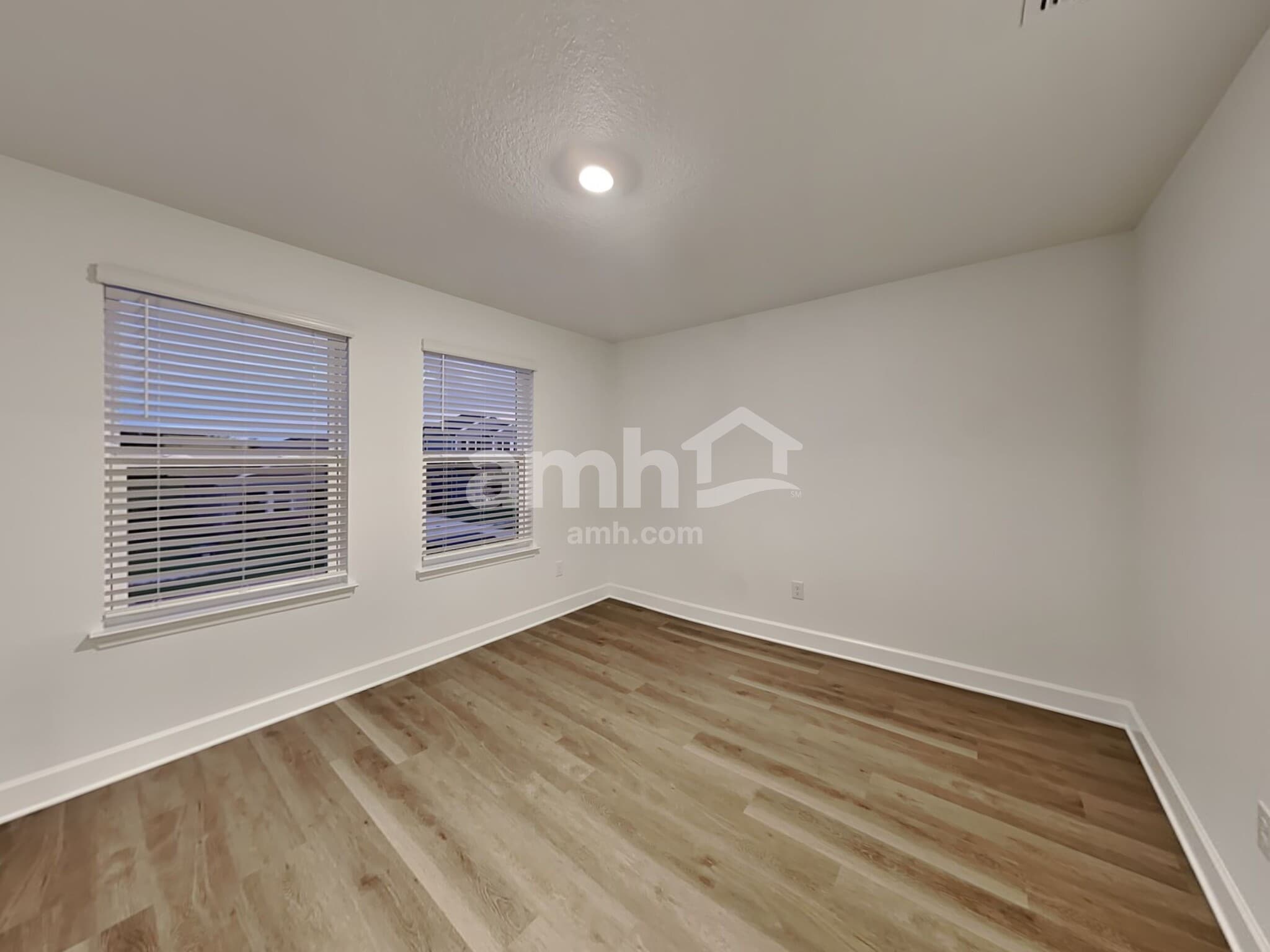 Building Photo - 37837 Dusty Saddle Ln