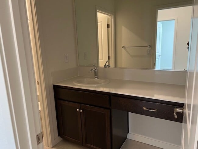 Building Photo - BEAUTIFUL SOLAR  2 STORY HOME IN NATOMS! 4...