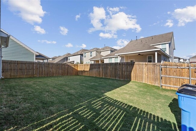 Building Photo - 3007 Salvidar Bend