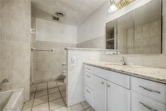 Building Photo - 3145 Bel Air Dr