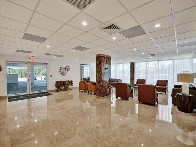Building Photo - 3750 Galt Ocean Dr