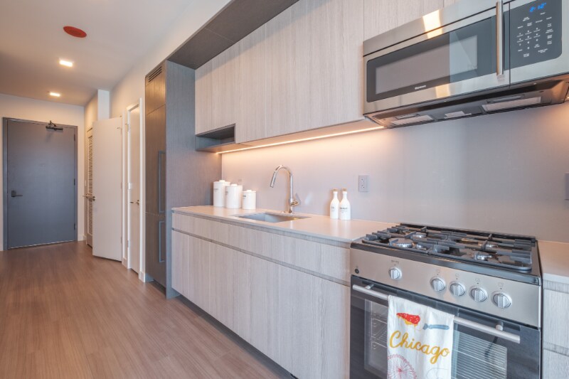 Building Photo - 101 E Roosevelt Rd