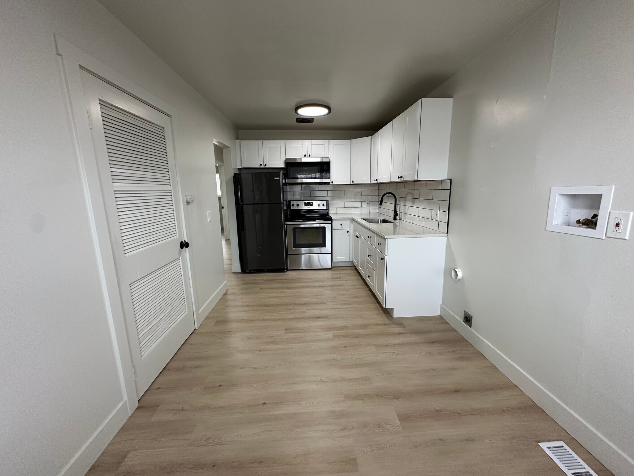 Building Photo - 1340 S 200 E