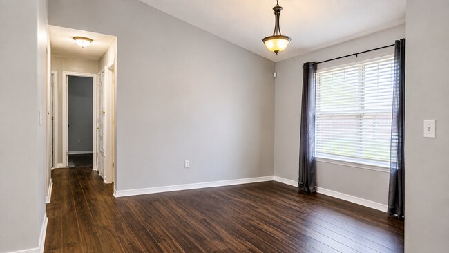 Building Photo - 1248 Jefferyscot Dr