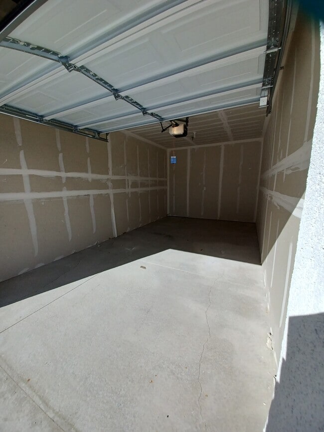 Building Photo - 3717 W 1500 N