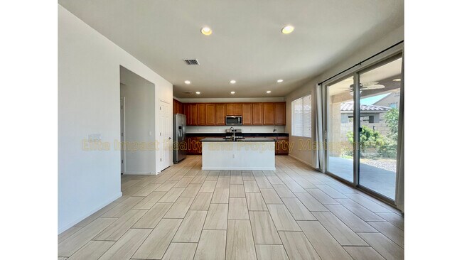 Building Photo - 11442 E Dry Wind Dr