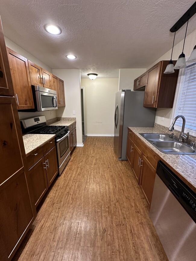 Building Photo - 1413 29th Ave S