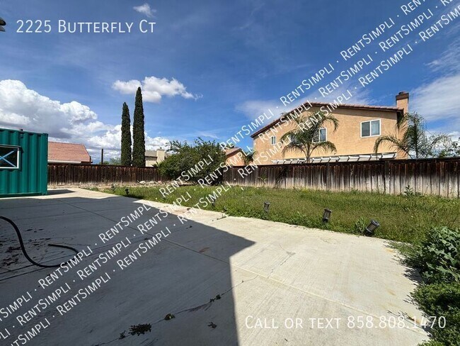 Building Photo - 2225 Butterfly Ct