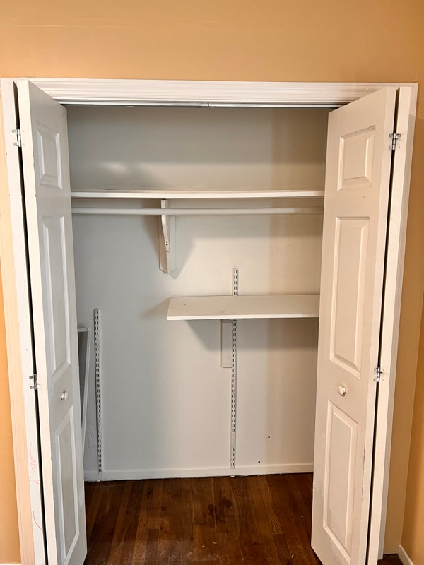 Building Photo - 270 Louise Ave