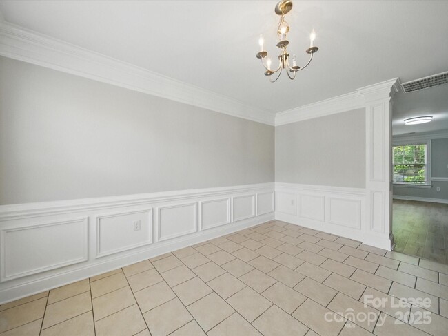 Building Photo - 5203 Grays Ridge Dr