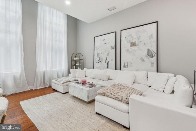 Building Photo - 23 S 23rd St