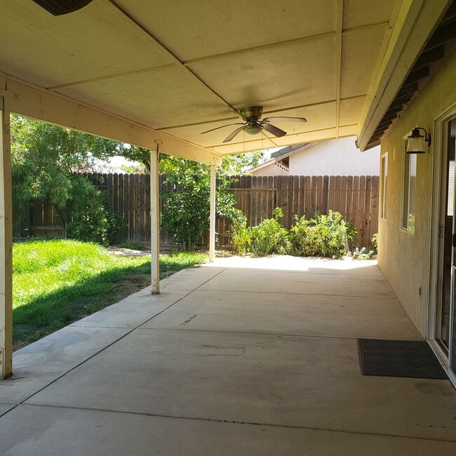 Building Photo - 11808 Cedar Bluff Ave