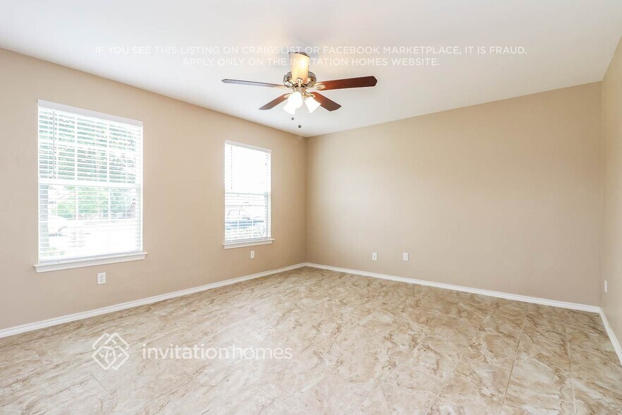 Building Photo - 219 Windmill Dr