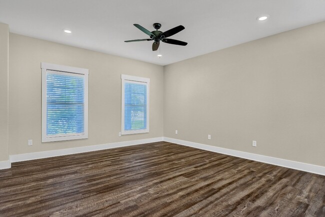 Building Photo - 412 Carneros Dr